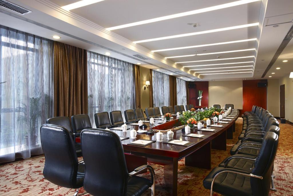 Da Cheng Shan Shui Hotel จางเจียเจี้ย ธุรกิจ รูปภาพ